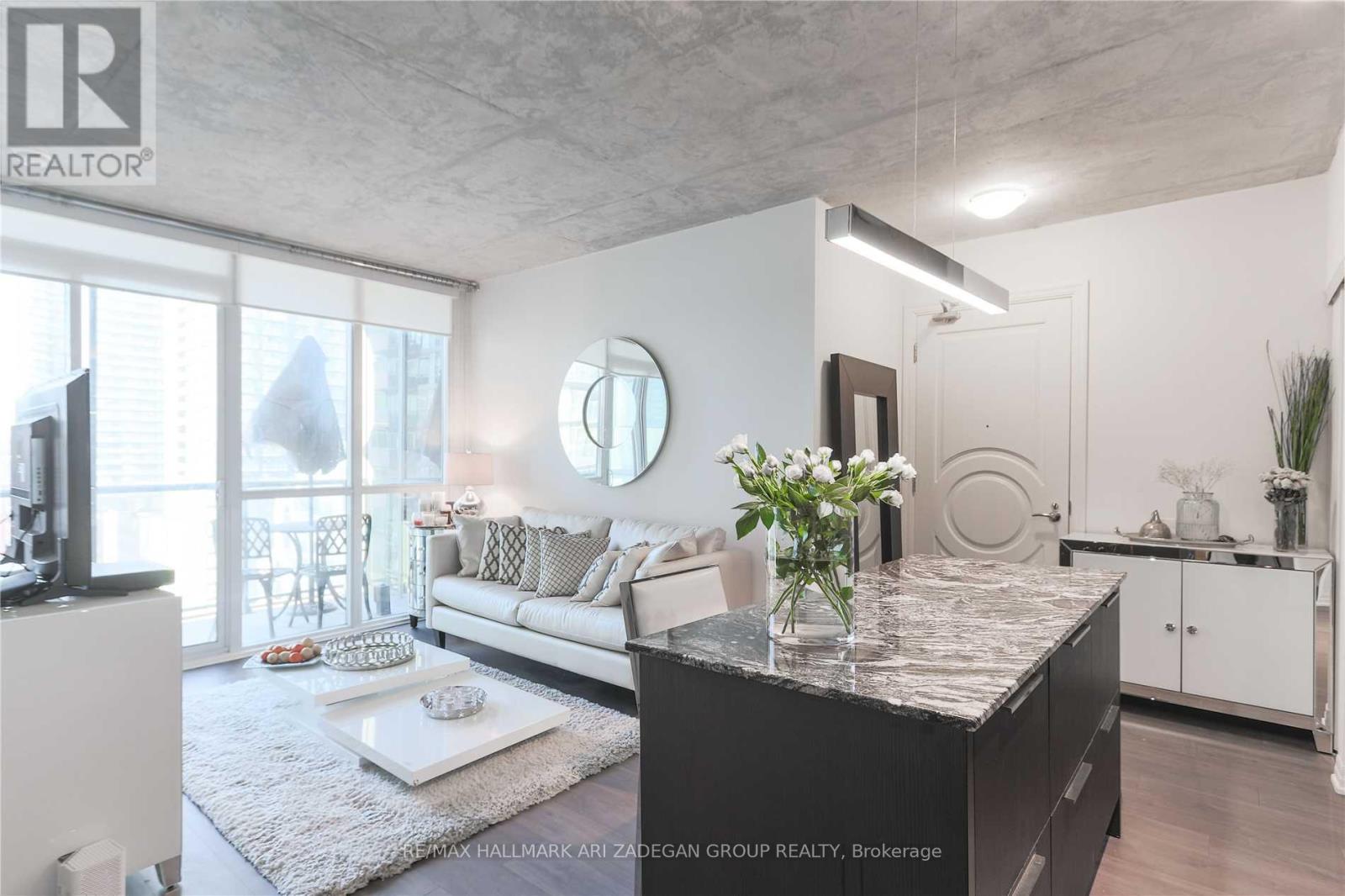 1701 - 88 Blue Jays Way, Toronto, Ontario  M5V 2G3 - Photo 6 - C12571100