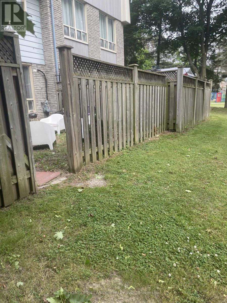 82 - 82 Henderson Drive, Aurora, Ontario  L4G 3M3 - Photo 13 - N12505666