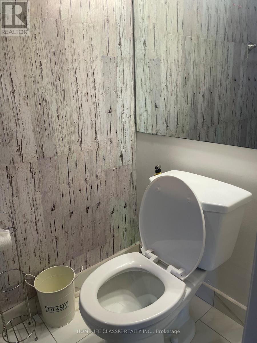 82 - 82 Henderson Drive, Aurora, Ontario  L4G 3M3 - Photo 17 - N12505666