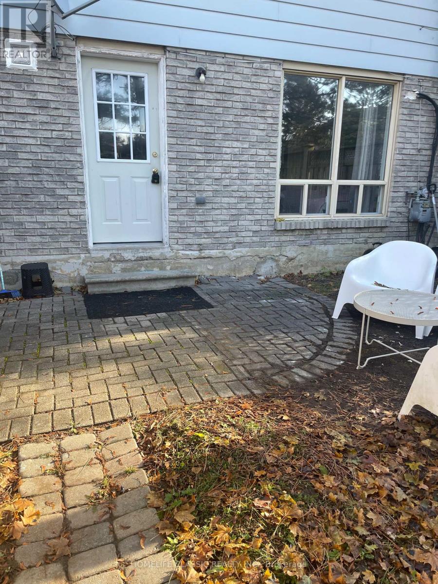 82 - 82 Henderson Drive, Aurora, Ontario  L4G 3M3 - Photo 22 - N12505666