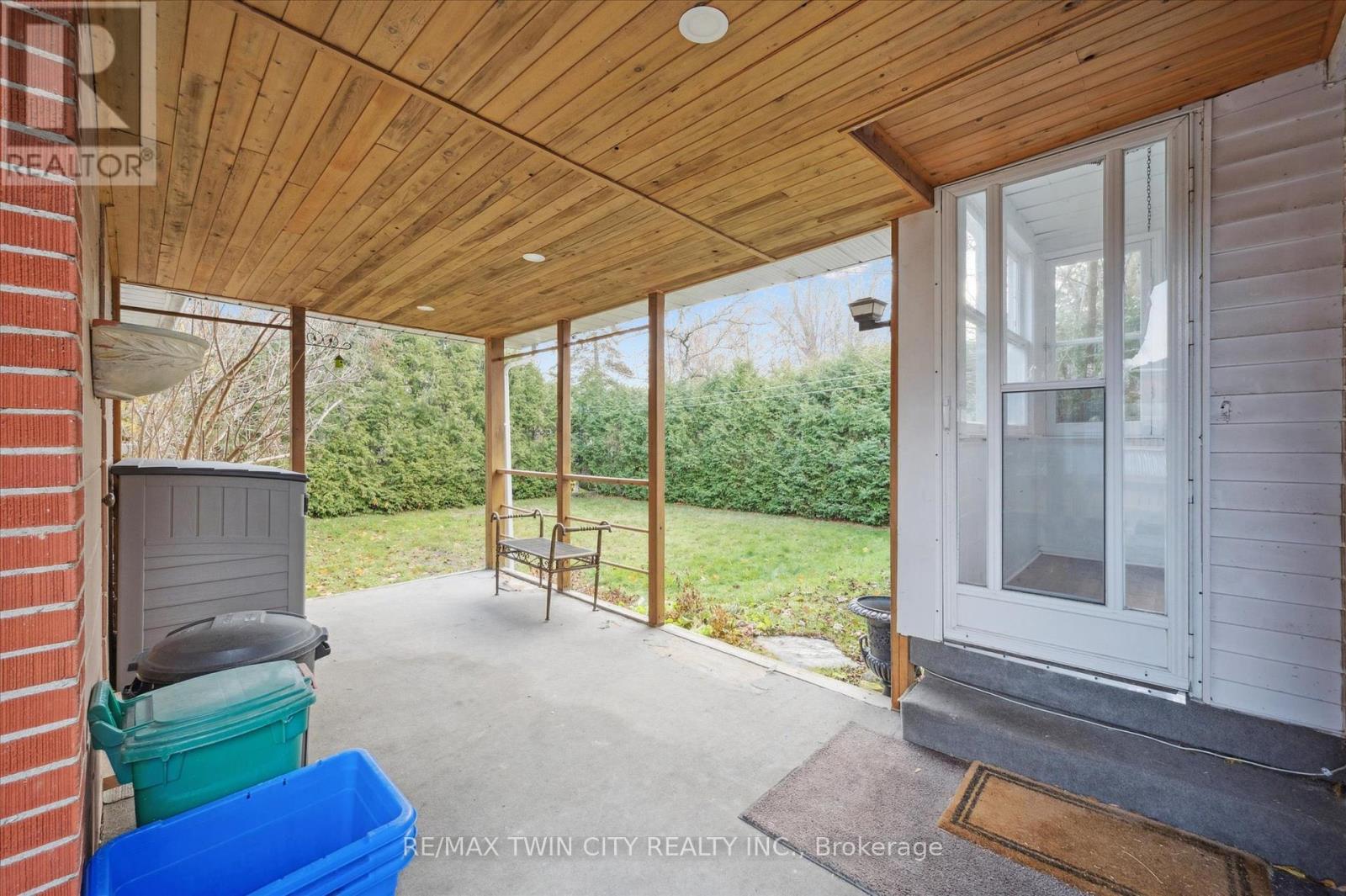 Main - 29 Scrimger Avenue, Cambridge, Ontario N1R 4V7 - Photo 21 - X12351714