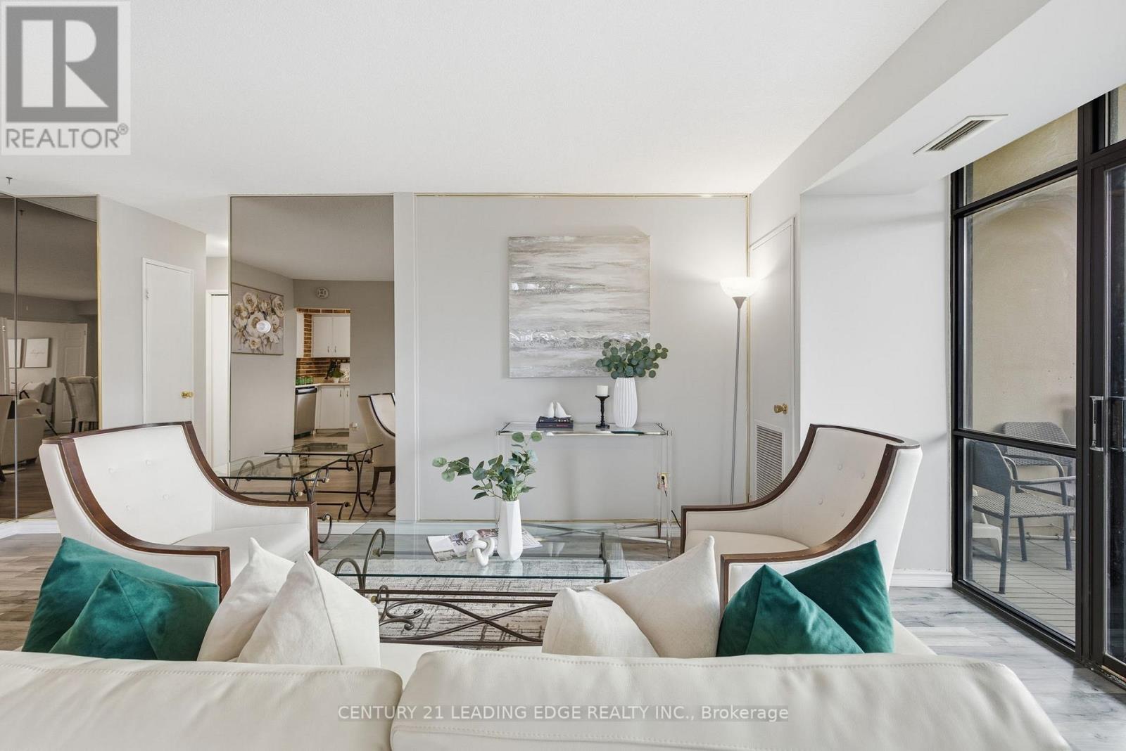 407 - 301 Frances Avenue, Hamilton, Ontario  L8E 3W6 - Photo 6 - X12573122