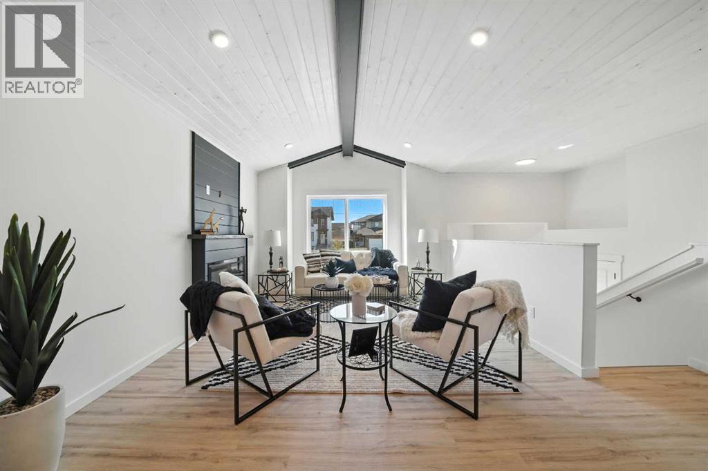 62 Metcalf Way, Lacombe, Alberta  T4L 0J9 - Photo 4 - A2264708