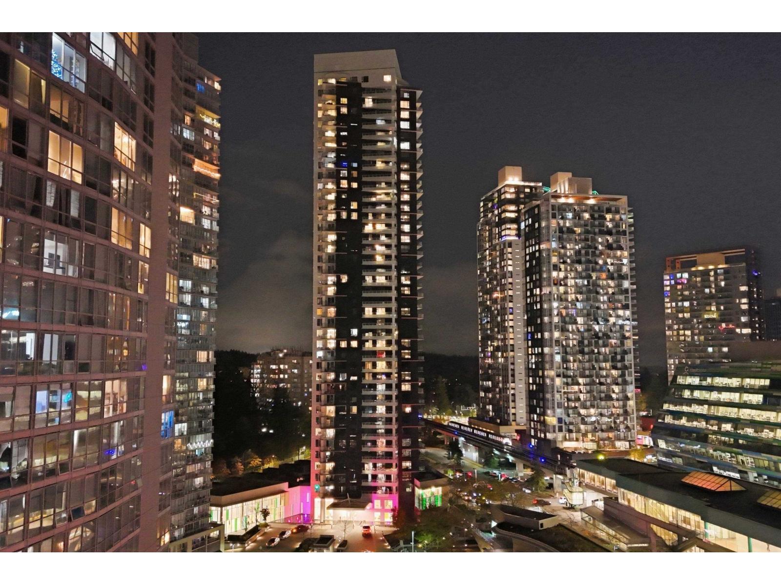 3701 9887 WHALLEY BOULEVARD, Surrey, British Columbia