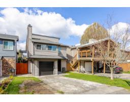 240 DAVIS CRESCENT, Langley, British Columbia