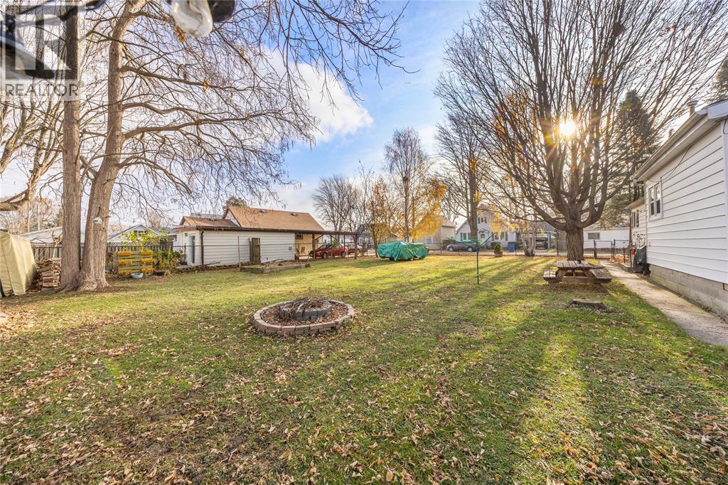 120 Hiram Street, Wallaceburg, Ontario  N8A 2R7 - Photo 11 - 25029460