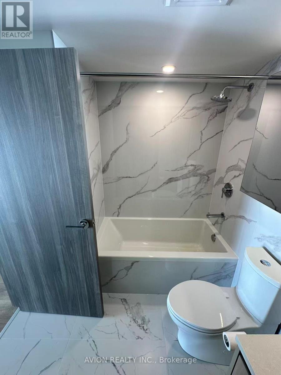 4710 - 3 Concord Cityplace Way, Toronto, Ontario  M5V 0X4 - Photo 9 - C12573468