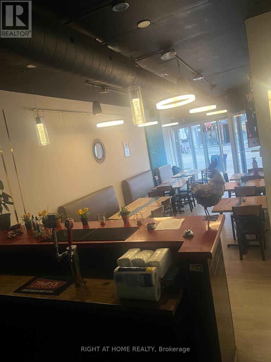 648 College Street, Toronto, Ontario  M6G 1B8 - Photo 5 - C12573494