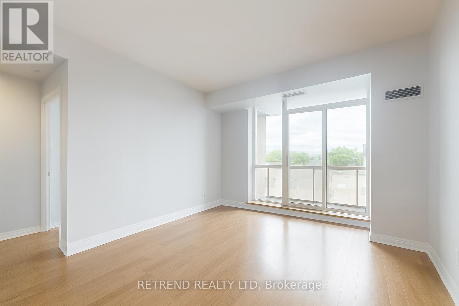 310 - 1750 Bayview Avenue, Toronto, Ontario M4G 4H6 - Photo 2 - C12573510