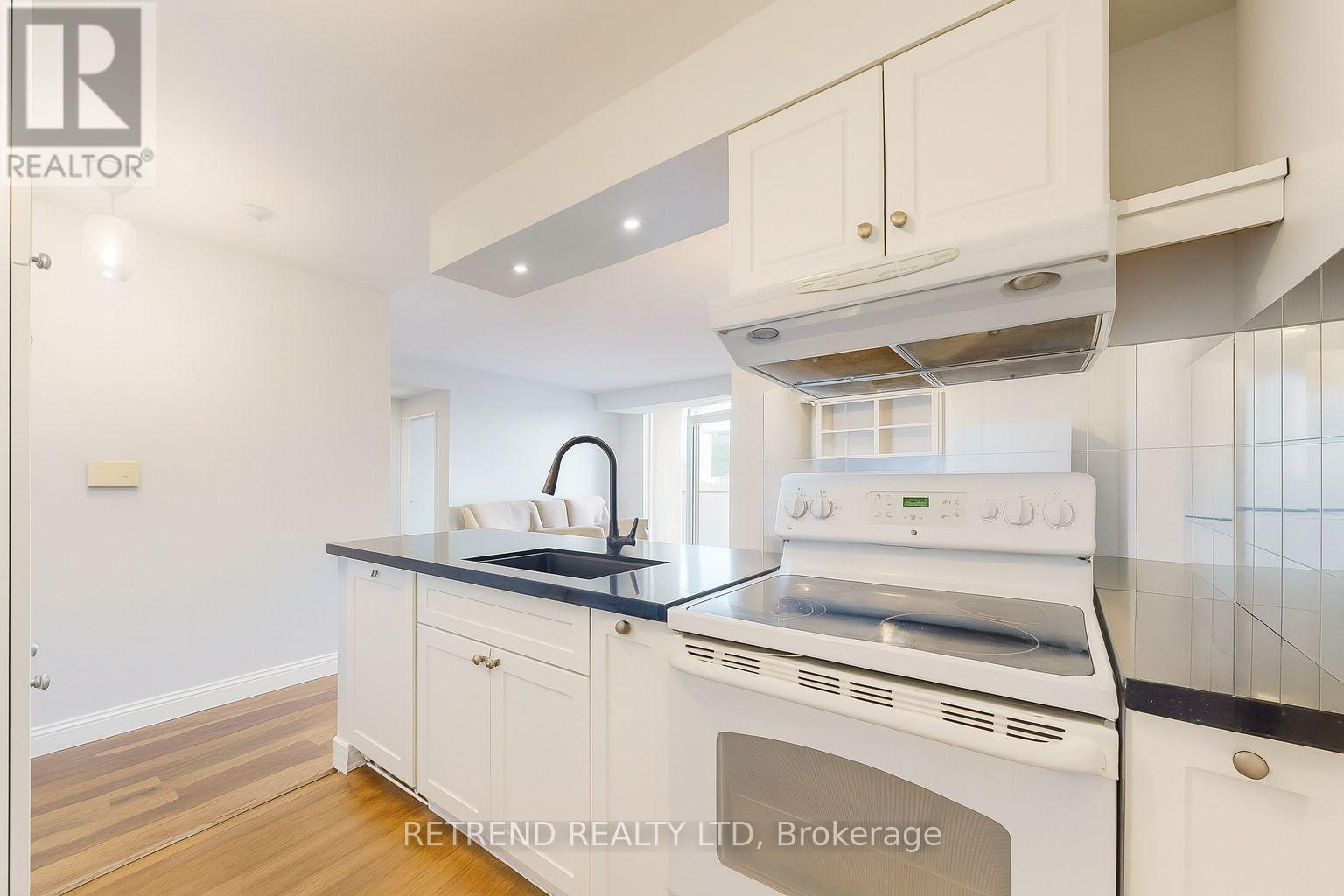 310 - 1750 Bayview Avenue, Toronto, Ontario M4G 4H6 - Photo 5 - C12573510