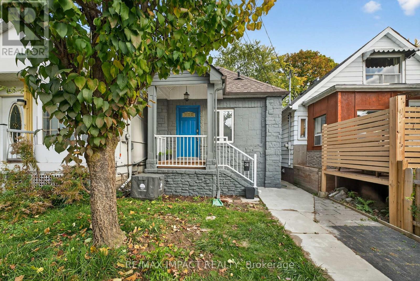 41 Mcdonald Avenue, Toronto, Ontario  M1L 3Y7 - Photo 3 - E12573480