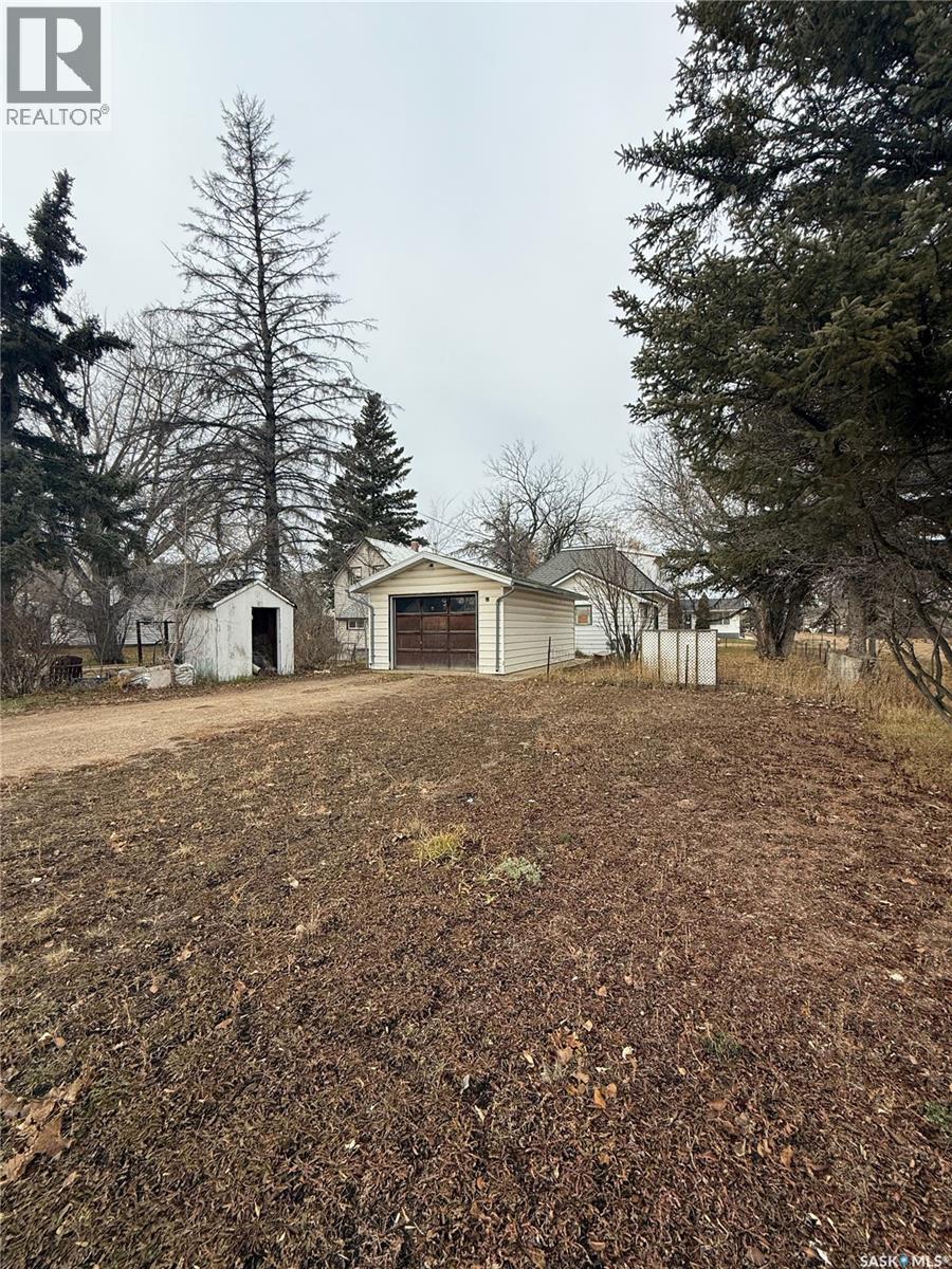 301 2nd Street, Craik, Saskatchewan  S0G 0V0 - Photo 2 - SK024625