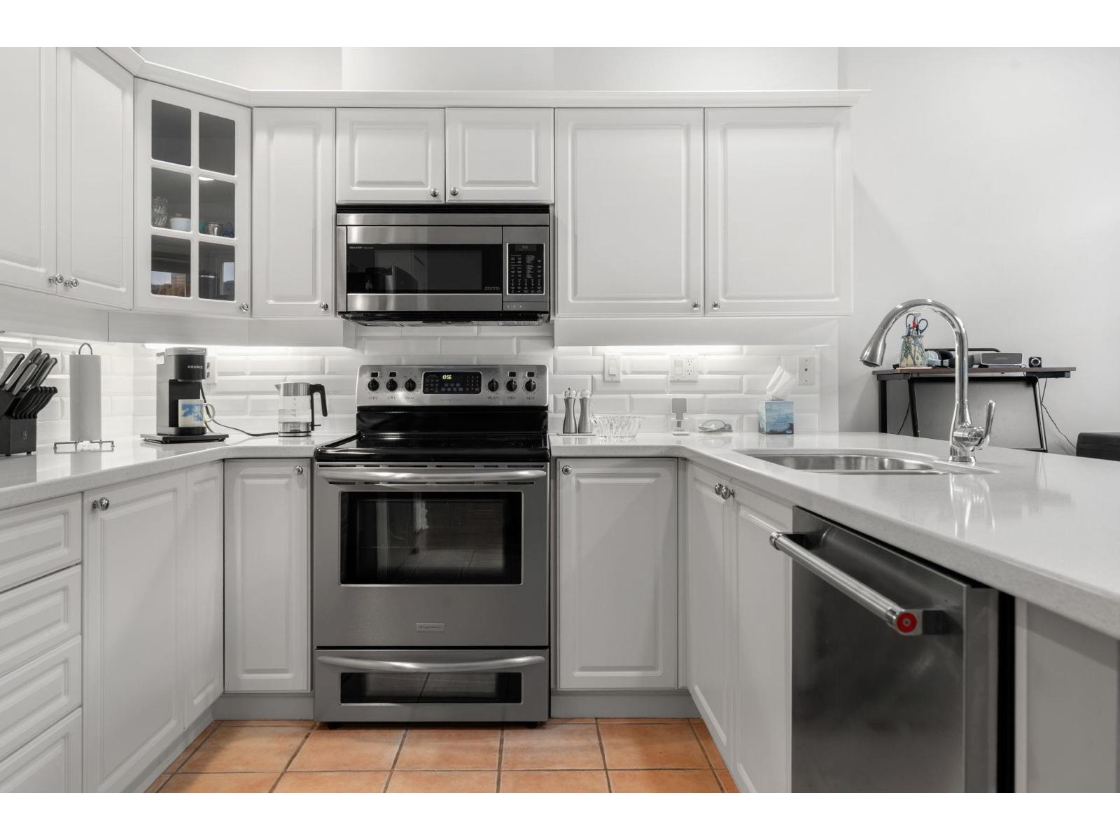 76 14909 32 Avenue, Surrey, British Columbia  V4P 1A4 - Photo 13 - R3069475