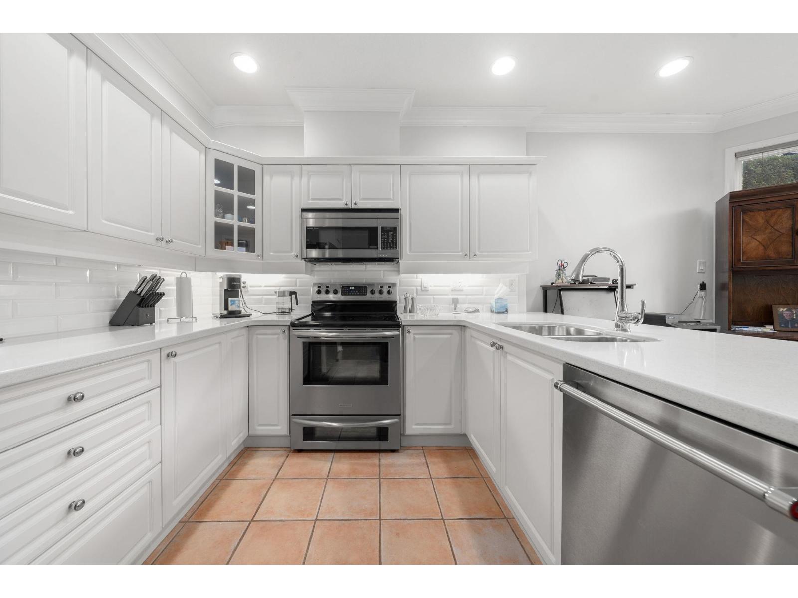 76 14909 32 Avenue, Surrey, British Columbia  V4P 1A4 - Photo 14 - R3069475