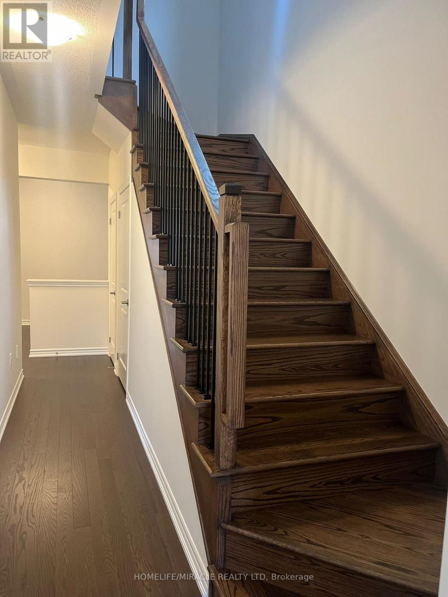 24 Phoenix Boulevard, Barrie, Ontario  L9J 0P6 - Photo 16 - S12573084