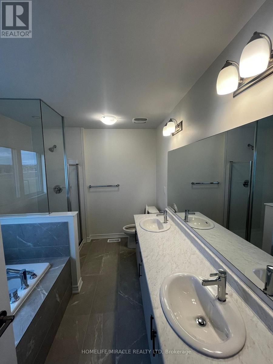 24 Phoenix Boulevard, Barrie, Ontario  L9J 0P6 - Photo 29 - S12573084