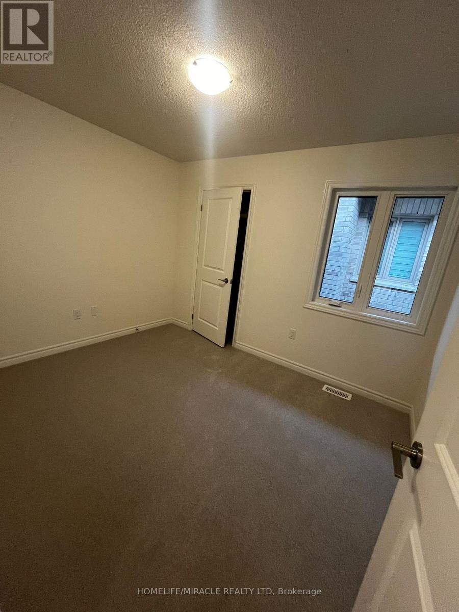 24 Phoenix Boulevard, Barrie, Ontario  L9J 0P6 - Photo 24 - S12573084