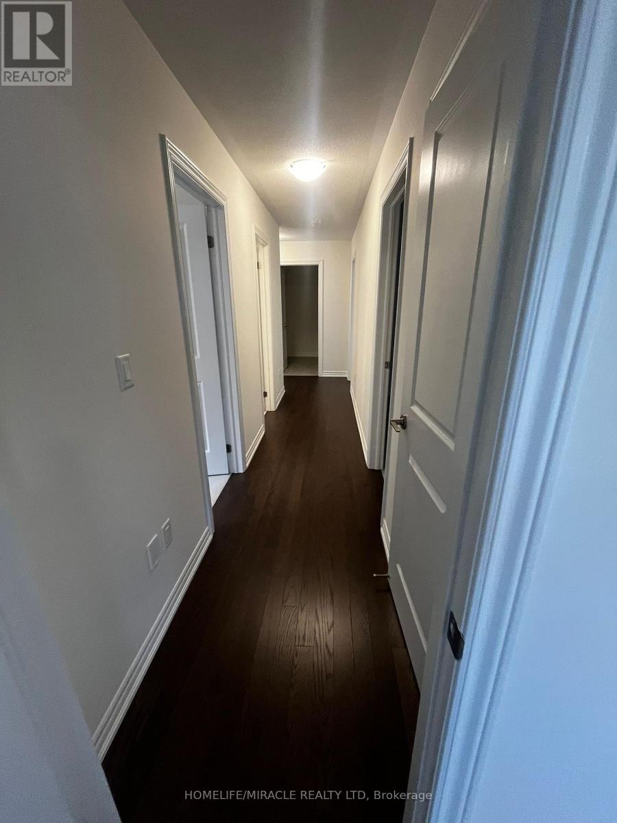 24 Phoenix Boulevard, Barrie, Ontario  L9J 0P6 - Photo 17 - S12573084