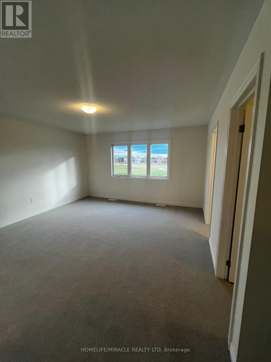 24 Phoenix Boulevard, Barrie, Ontario  L9J 0P6 - Photo 18 - S12573084