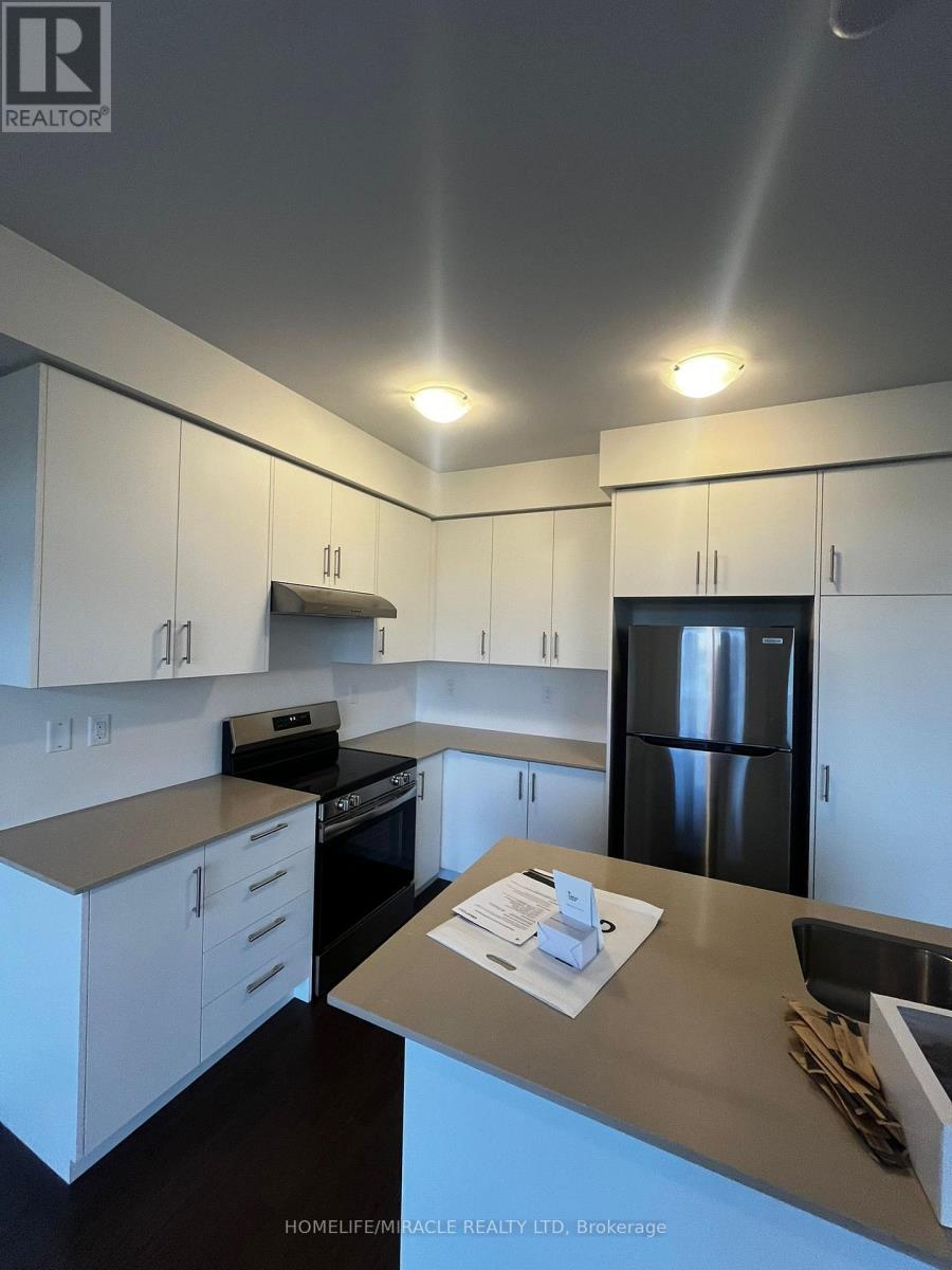 24 Phoenix Boulevard, Barrie, Ontario  L9J 0P6 - Photo 11 - S12573084