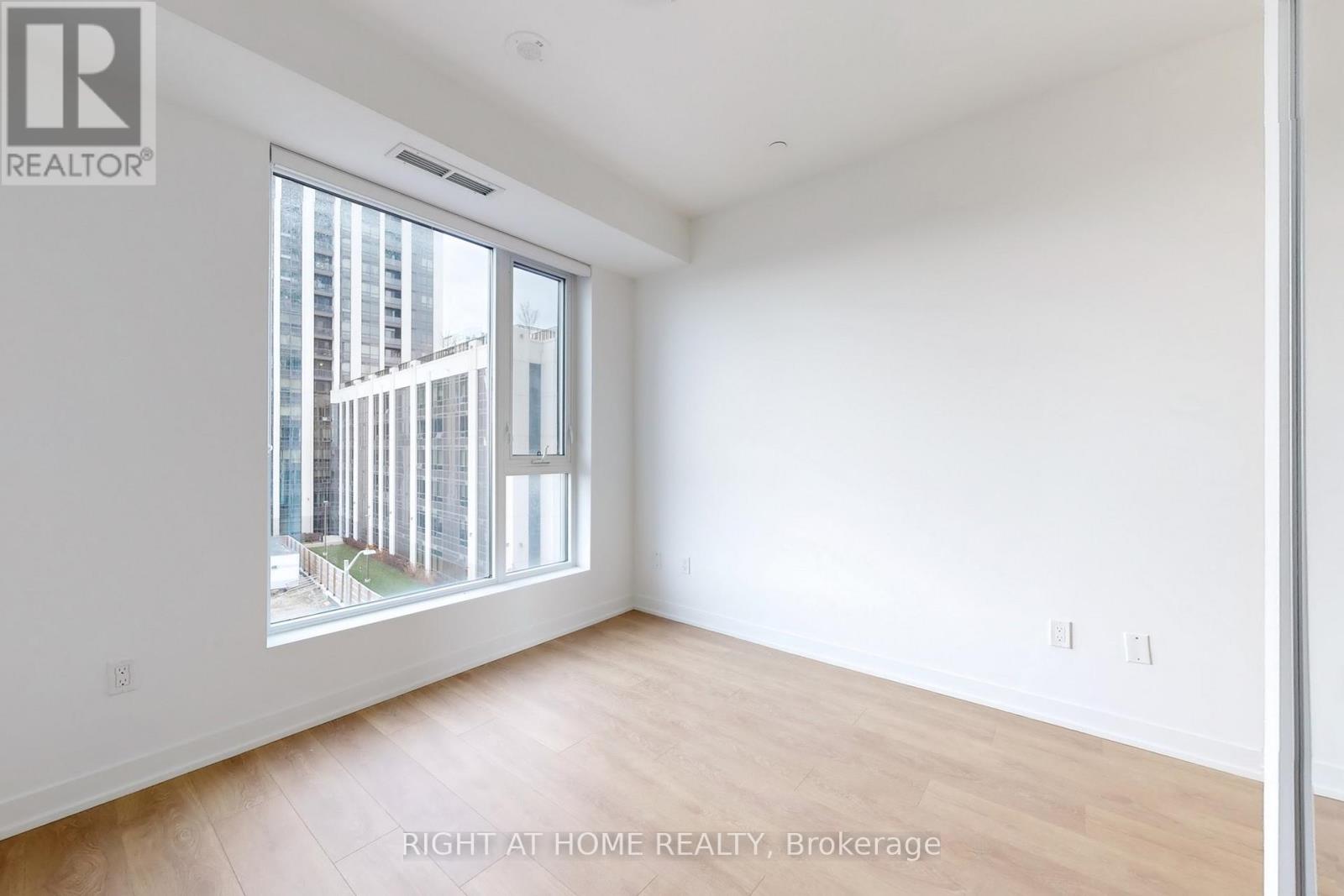 417 - 10 Abeja Street, Vaughan, Ontario  L4K 0R4 - Photo 22 - N12573456