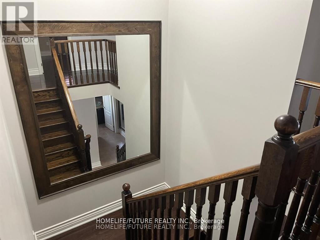 253 Harold Avenue, Whitchurch-Stouffville, Ontario  L4A 1C1 - Photo 14 - N12573500