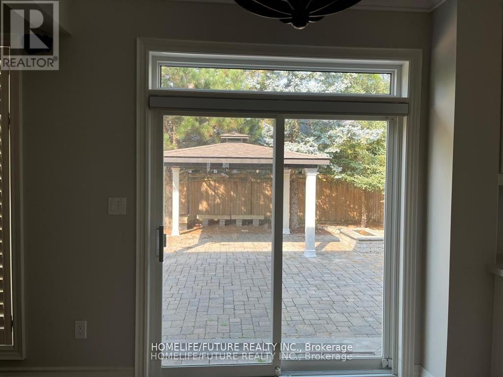 253 Harold Avenue, Whitchurch-Stouffville, Ontario  L4A 1C1 - Photo 15 - N12573500