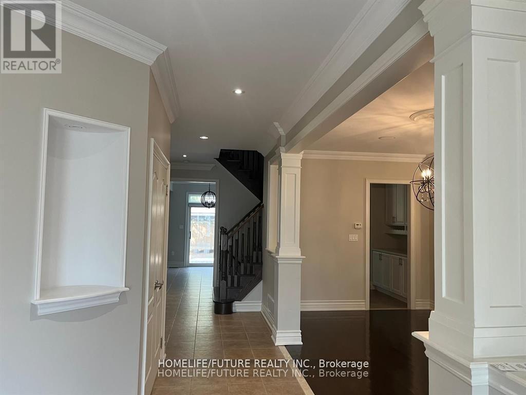 253 Harold Avenue, Whitchurch-Stouffville, Ontario  L4A 1C1 - Photo 9 - N12573500