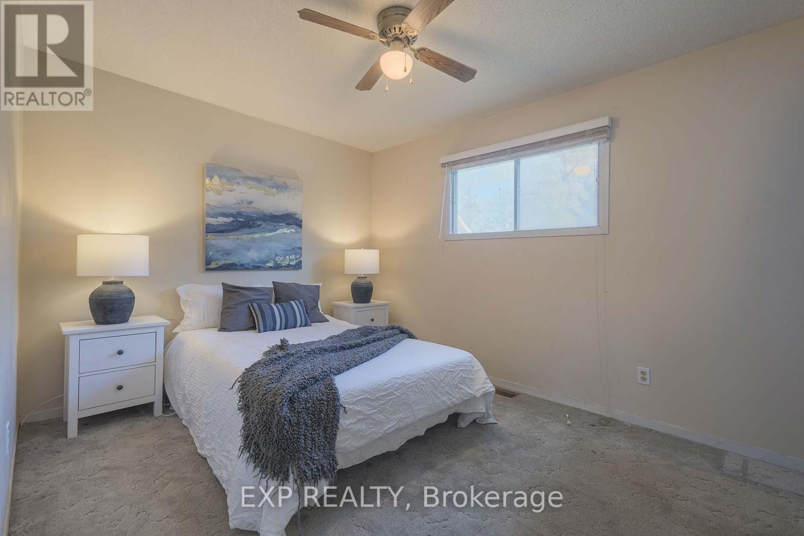 310 Crawford Street, Barrie, Ontario  L4N 3W8 - Photo 11 - S12573470