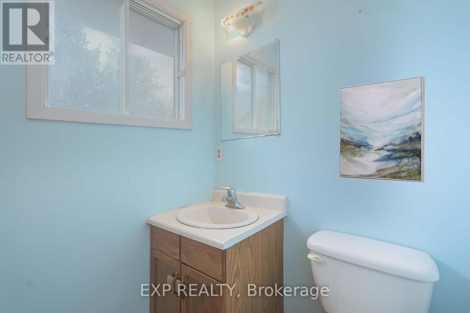 310 Crawford Street, Barrie, Ontario  L4N 3W8 - Photo 12 - S12573470