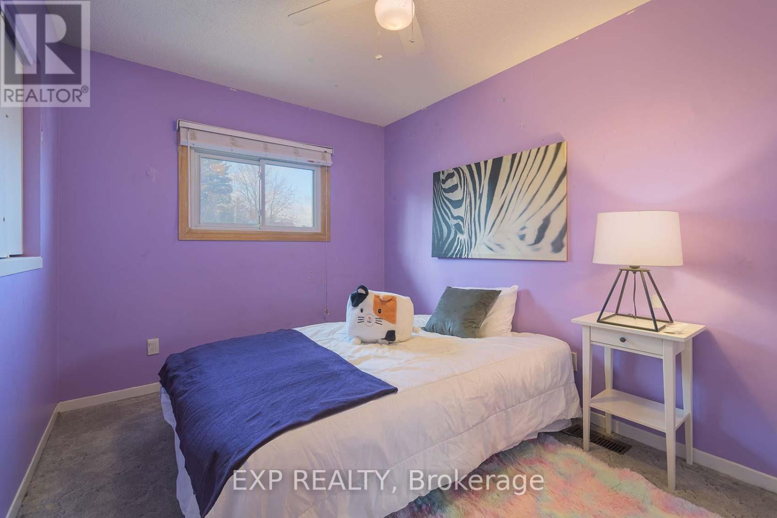 310 Crawford Street, Barrie, Ontario  L4N 3W8 - Photo 13 - S12573470