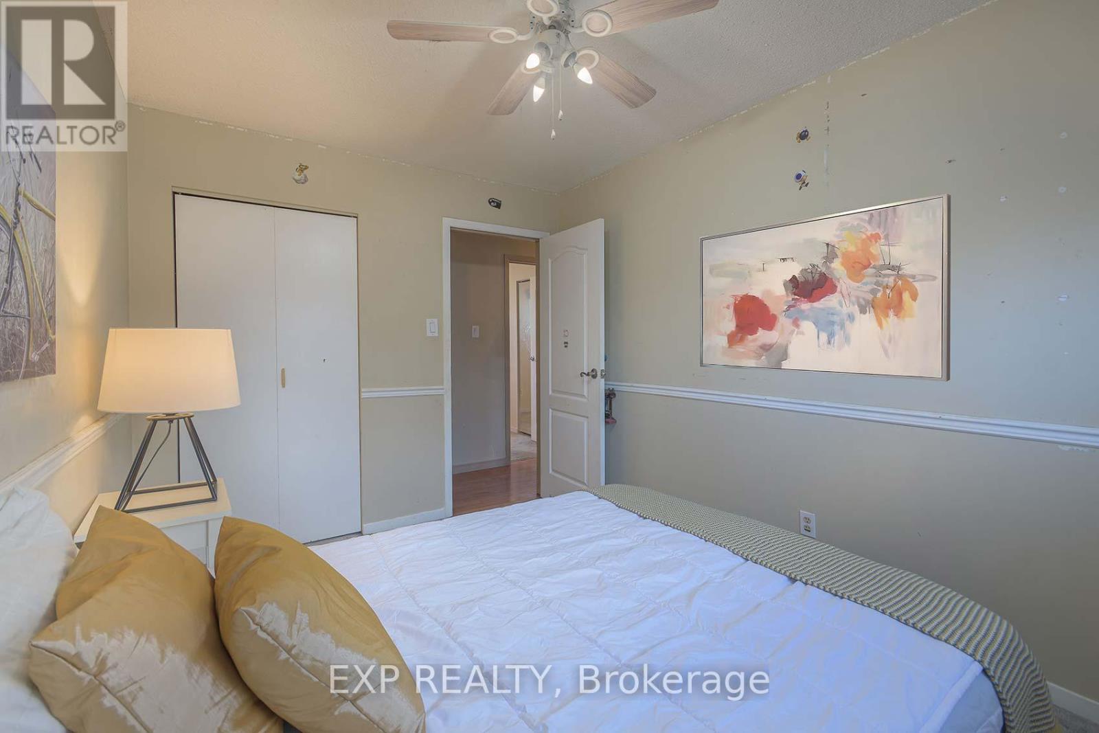 310 Crawford Street, Barrie, Ontario  L4N 3W8 - Photo 16 - S12573470