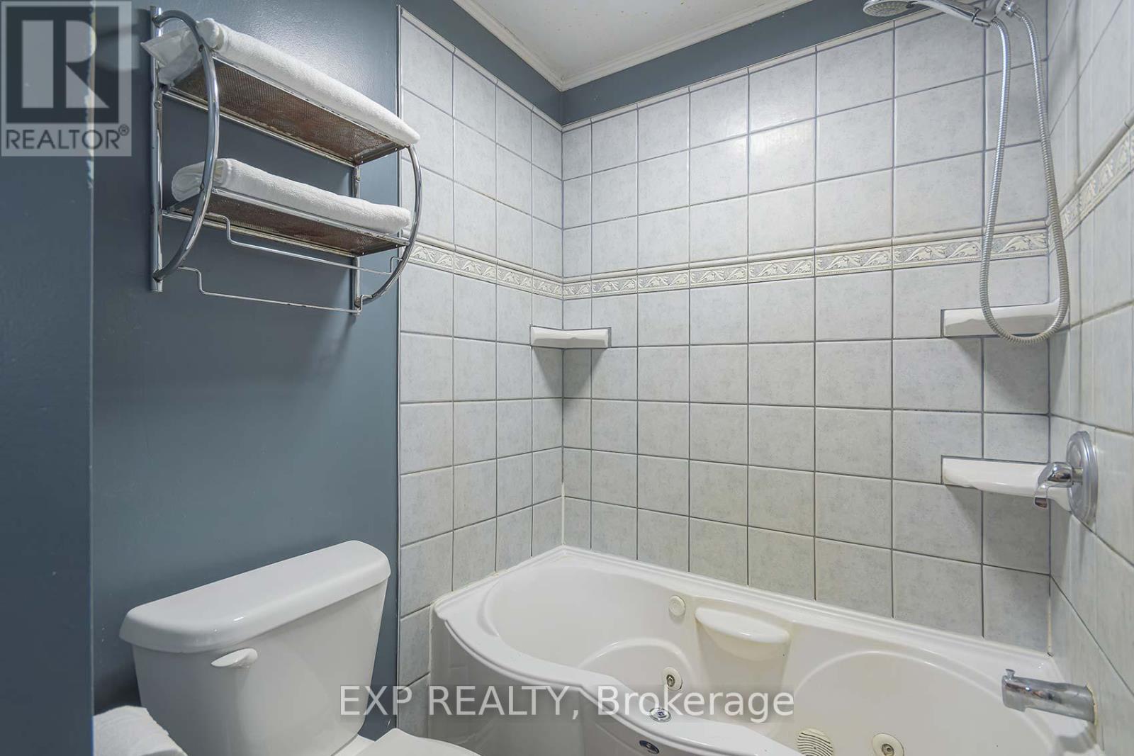 310 Crawford Street, Barrie, Ontario  L4N 3W8 - Photo 18 - S12573470