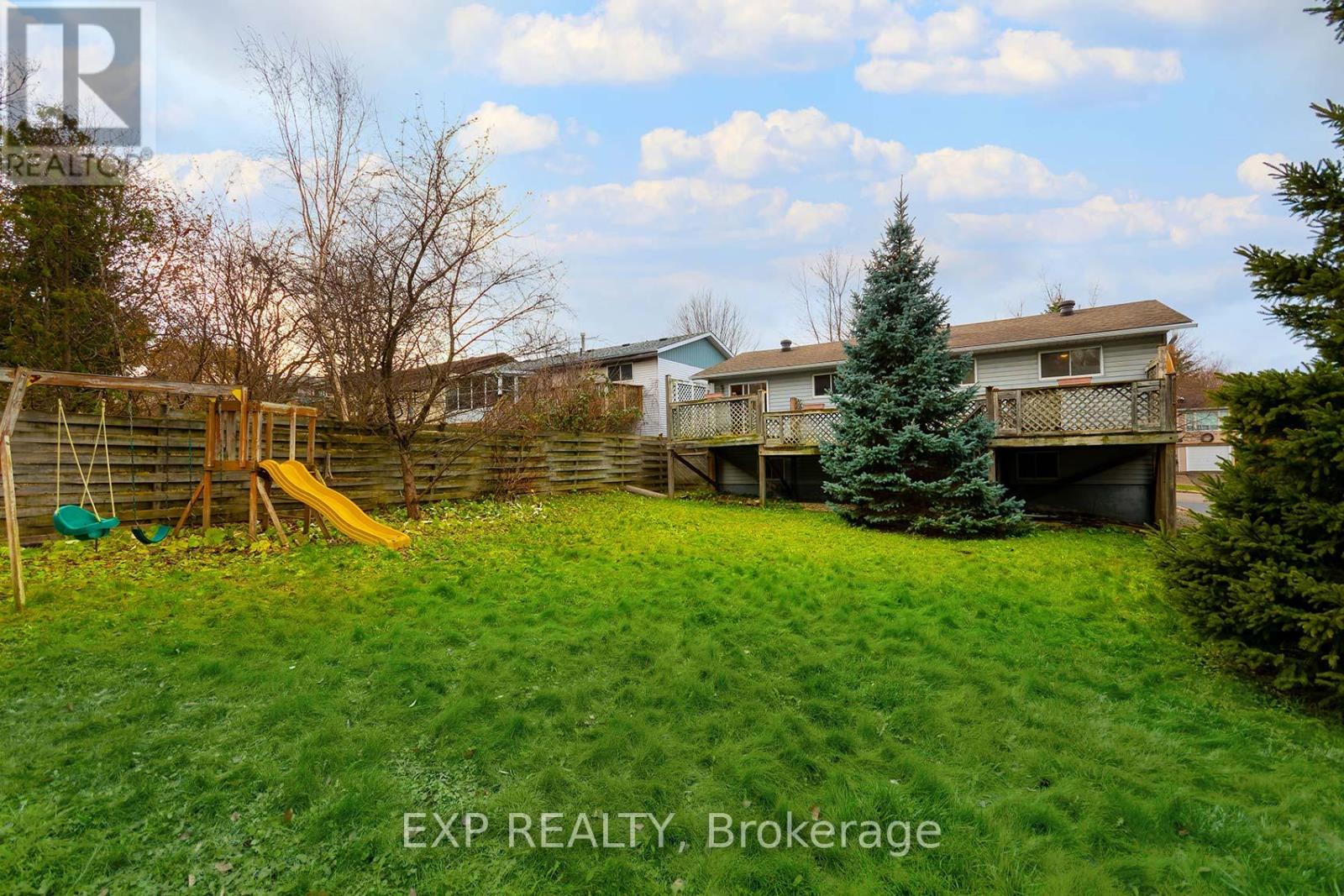 310 Crawford Street, Barrie, Ontario  L4N 3W8 - Photo 24 - S12573470