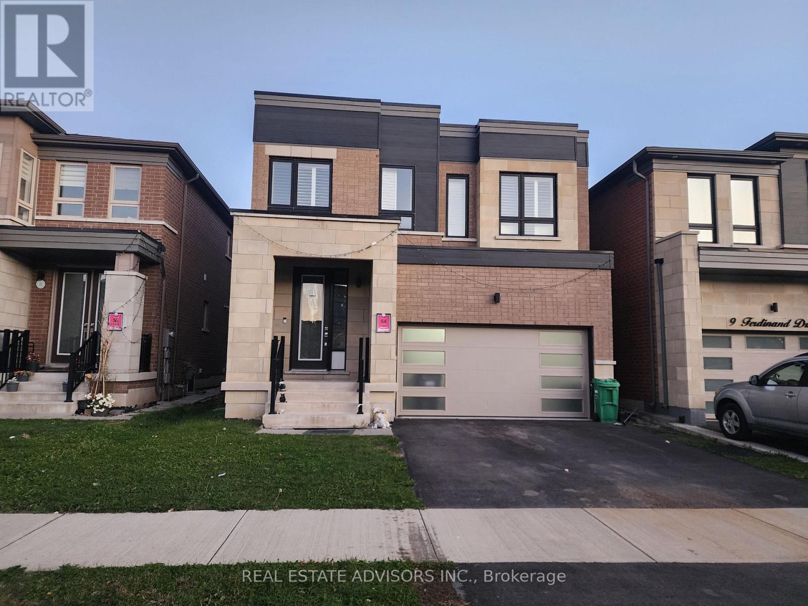 7 Ferdinand Drive, Brampton, Ontario  L6Y 0E4 - Photo 1 - W12573462