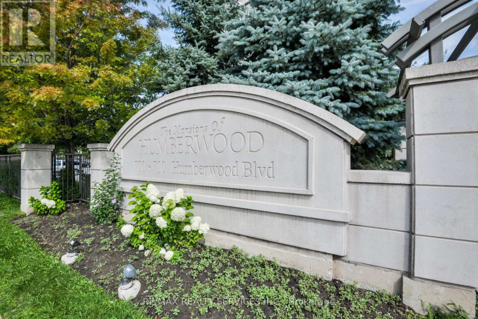 104 - 710 HUMBERWOOD BOULEVARD, Toronto, Ontario