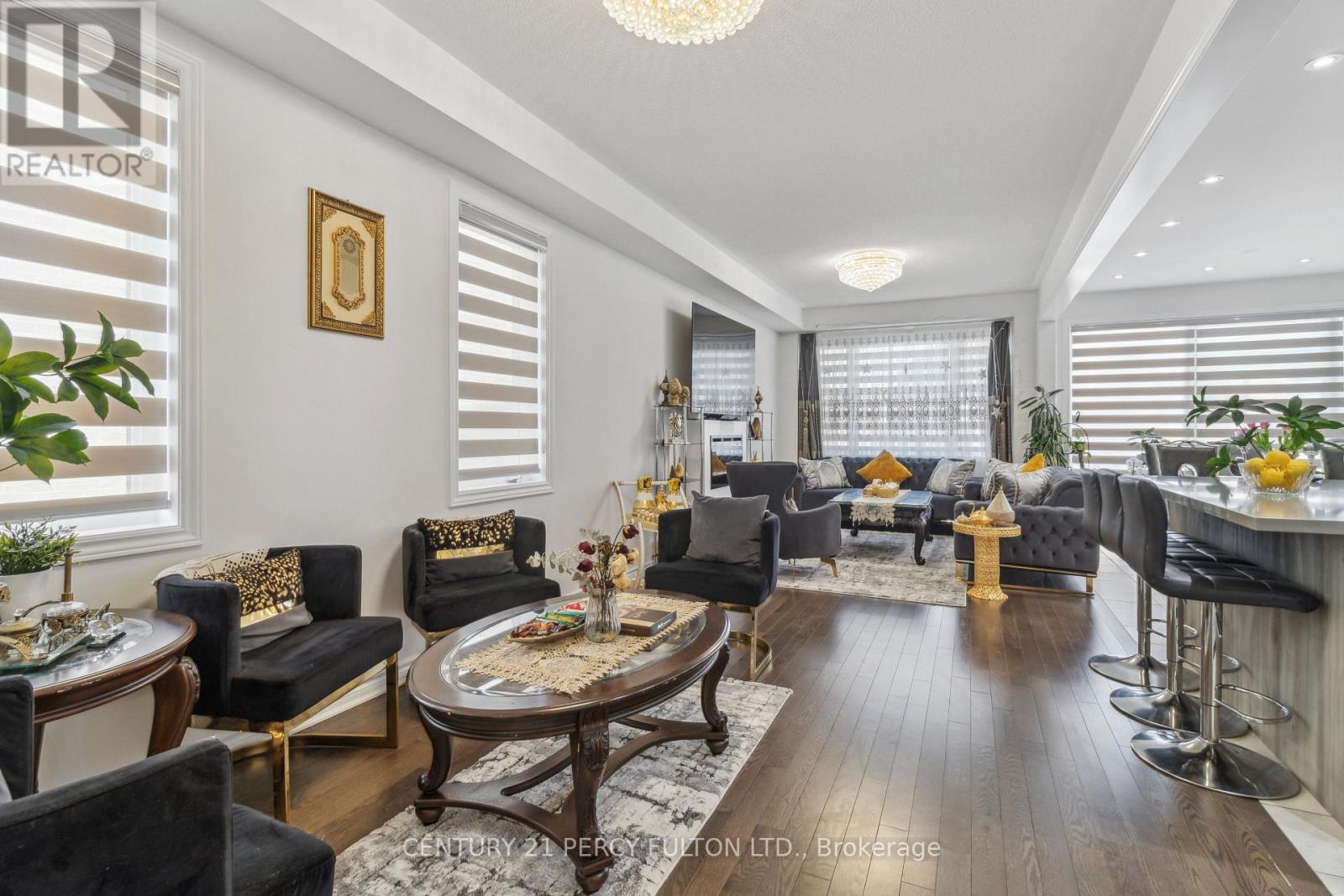 7 Spinland Street, Caledon, Ontario  L7C 4K4 - Photo 13 - W12573482