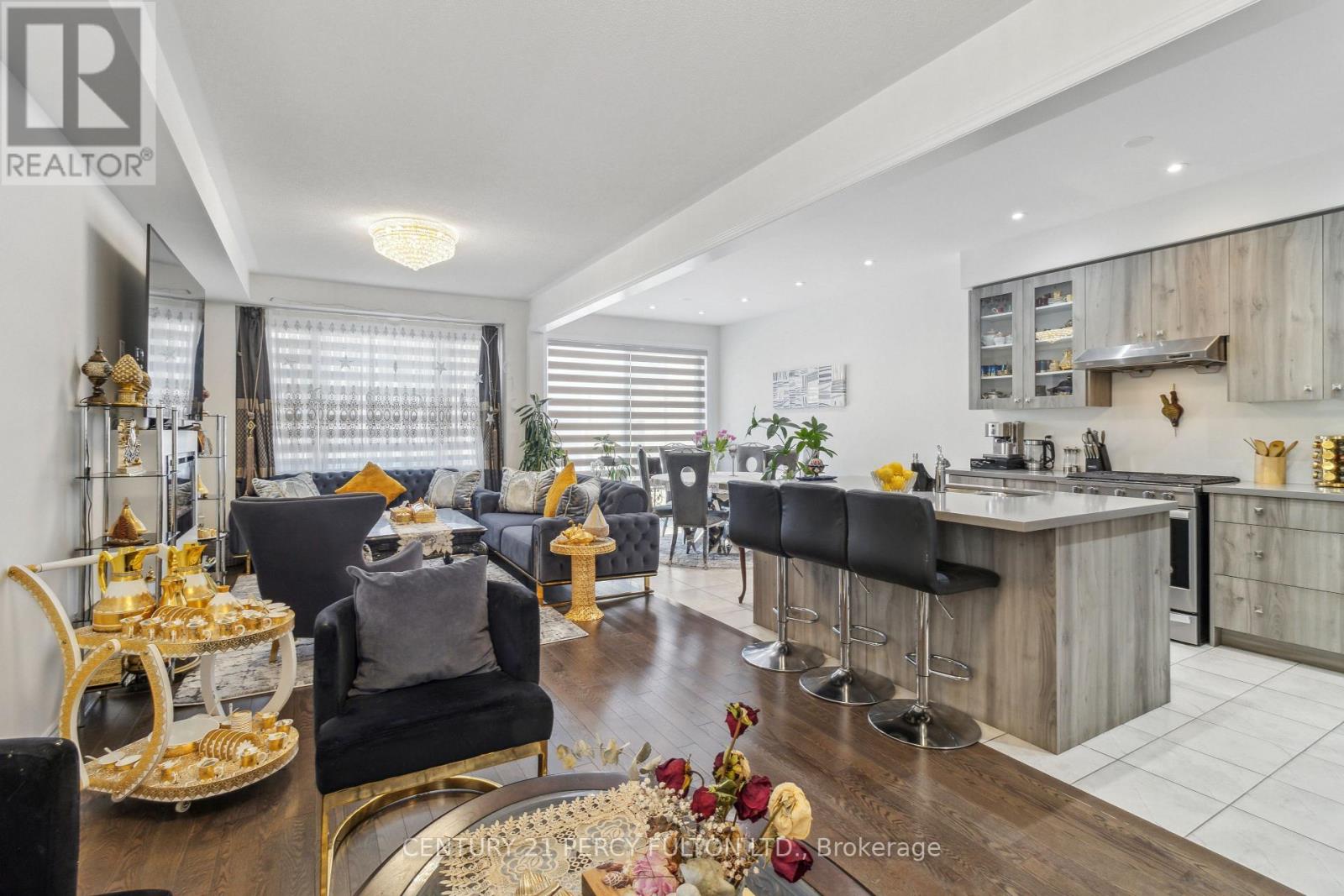 7 Spinland Street, Caledon, Ontario  L7C 4K4 - Photo 16 - W12573482