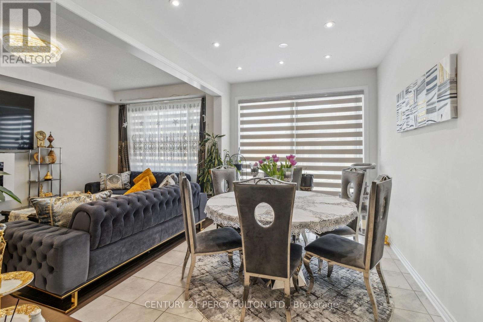 7 Spinland Street, Caledon, Ontario  L7C 4K4 - Photo 22 - W12573482