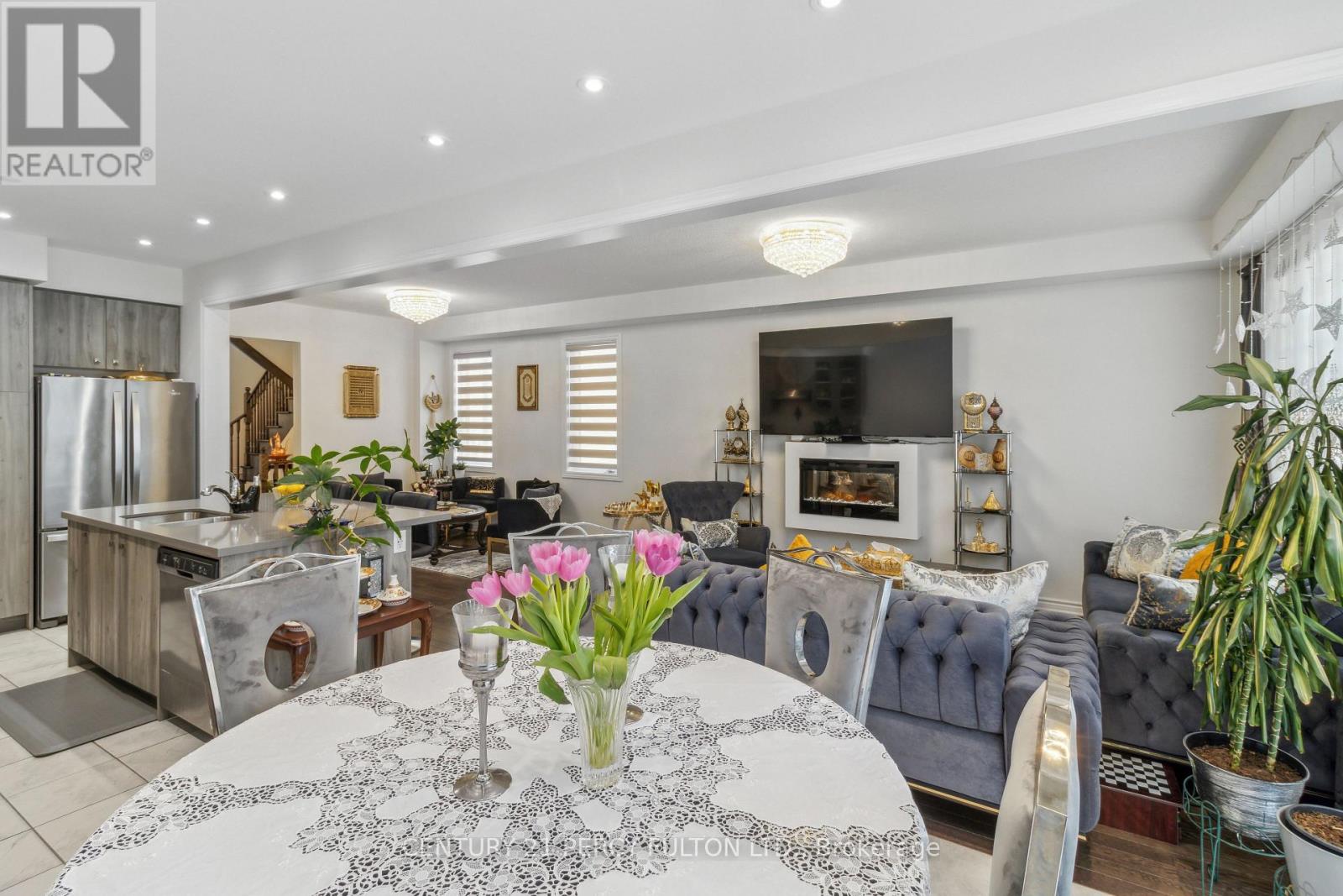 7 Spinland Street, Caledon, Ontario  L7C 4K4 - Photo 23 - W12573482