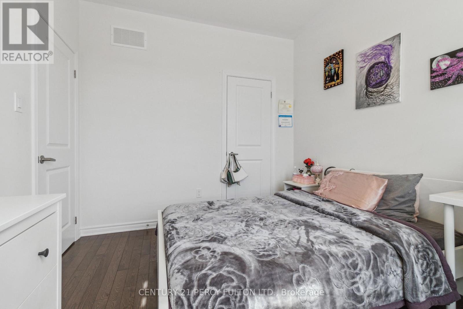 7 Spinland Street, Caledon, Ontario  L7C 4K4 - Photo 34 - W12573482