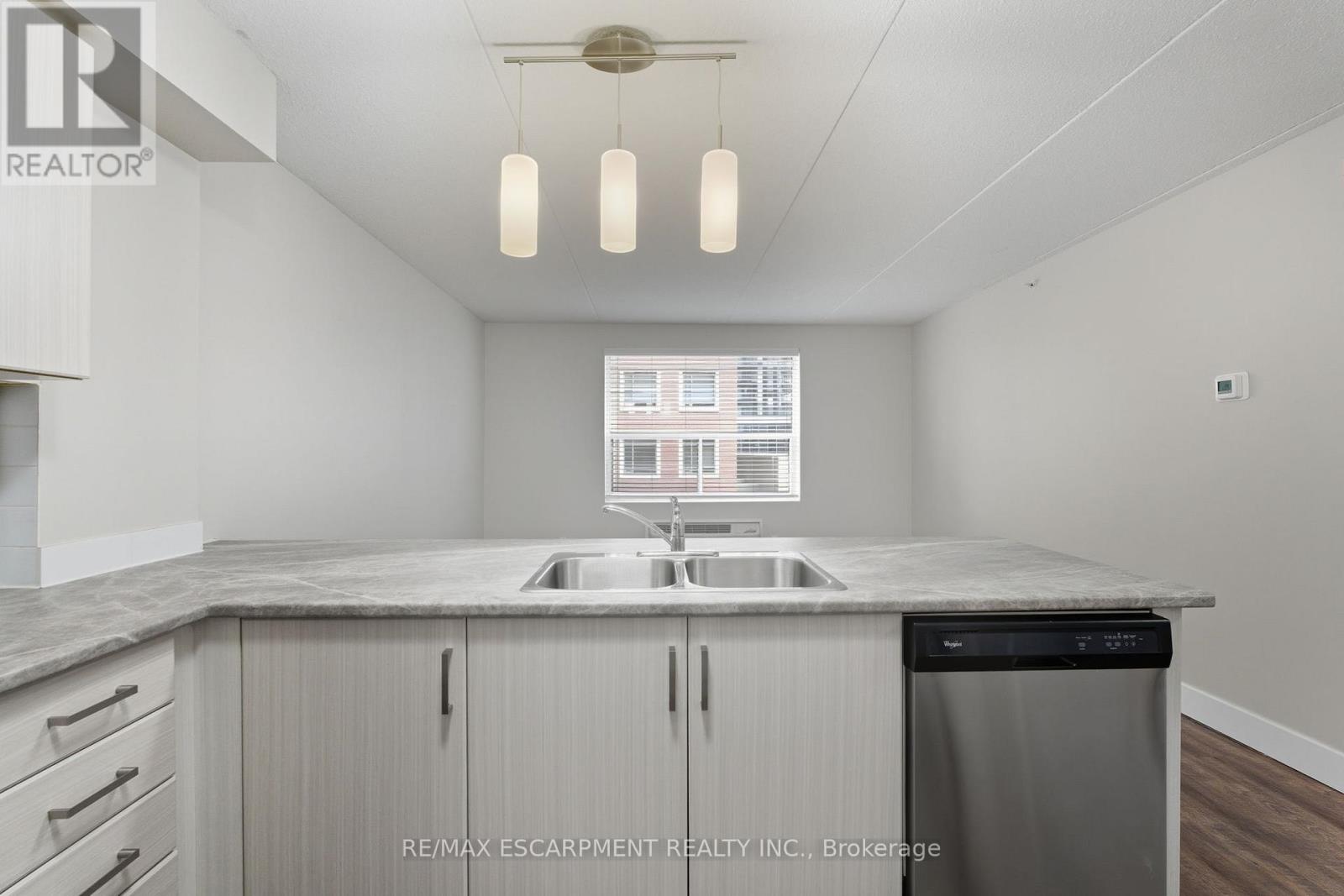 511 - 149 Main Street W, Hamilton, Ontario  L8P 1H9 - Photo 10 - X12573440