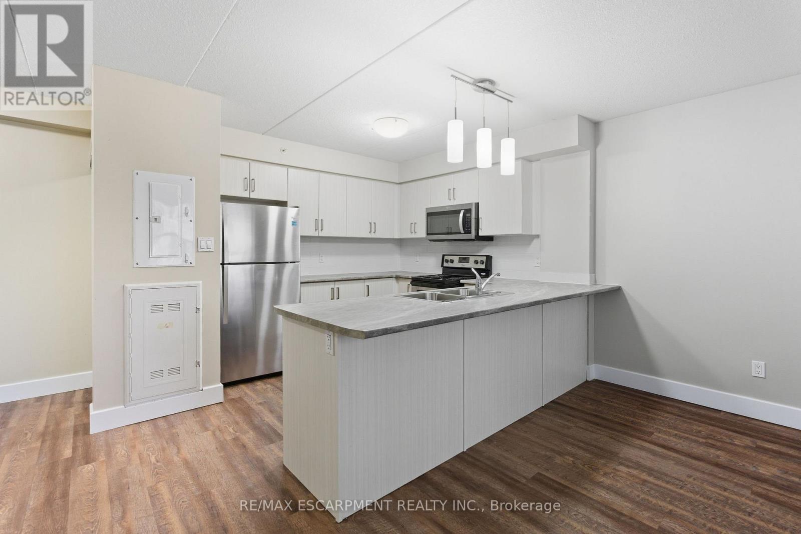 511 - 149 Main Street W, Hamilton, Ontario  L8P 1H9 - Photo 8 - X12573440