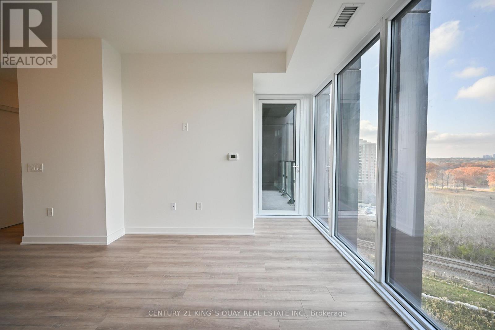 1018 - 1 Quarrington Lane, Toronto, Ontario  M3C 0S4 - Photo 3 - C12572950