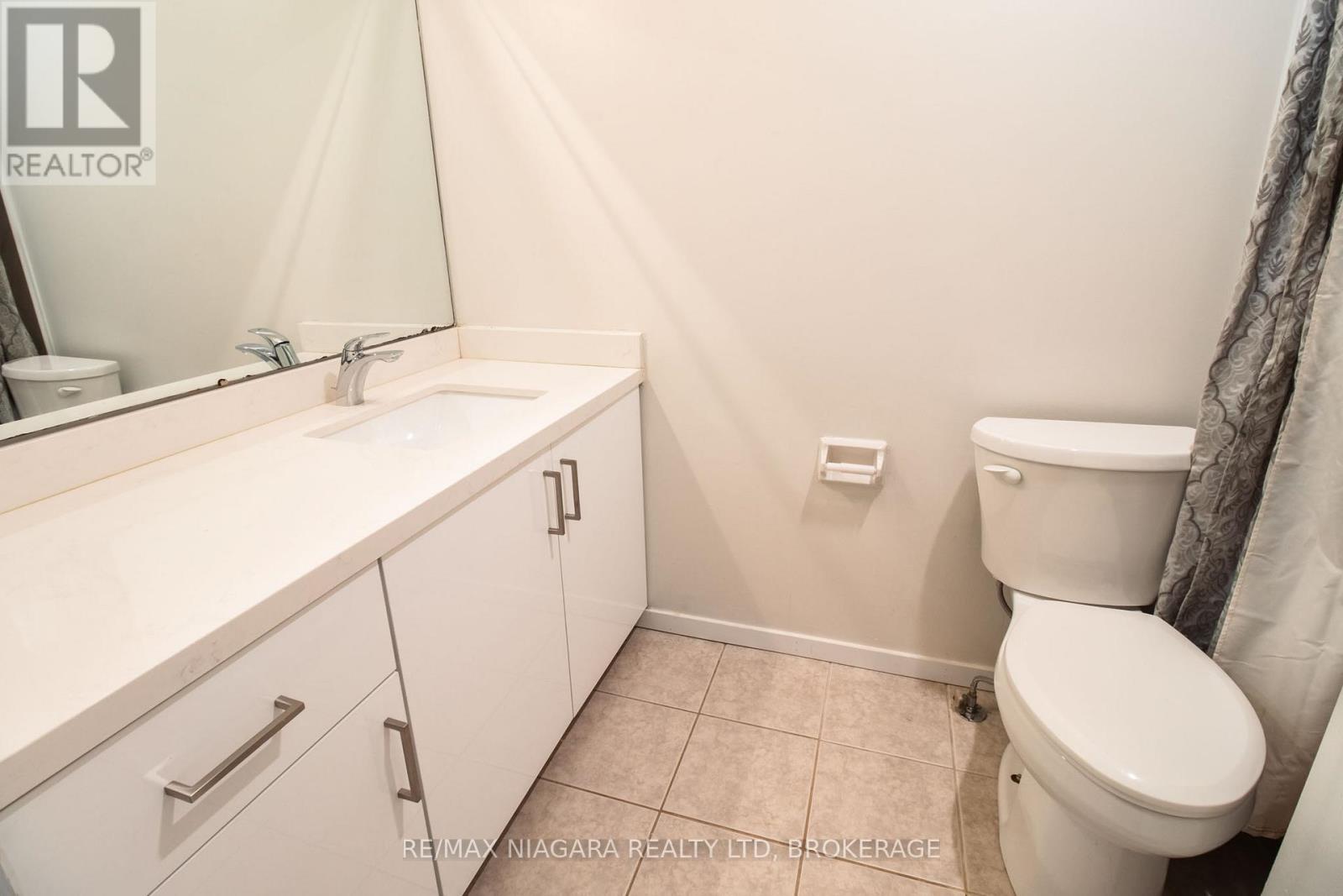 100 Terrace Avenue, Welland, Ontario  L3C 2C4 - Photo 11 - X12573514