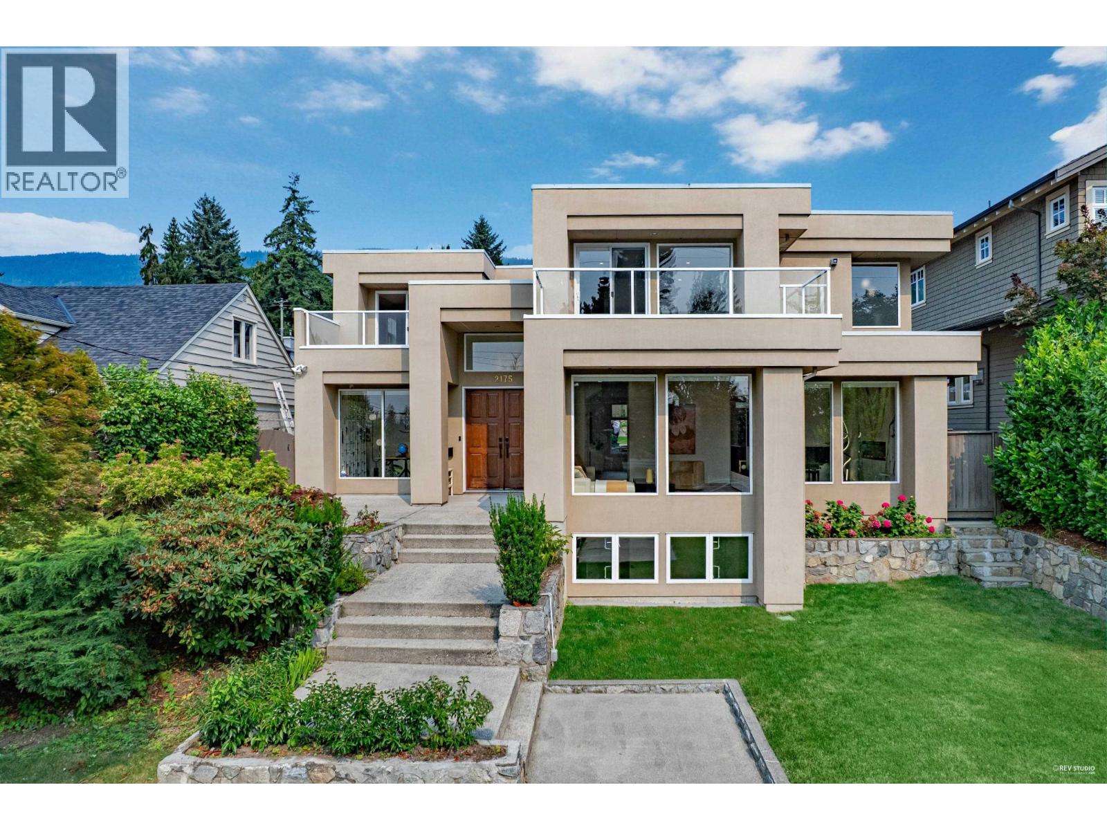 2175 Kings Avenue, West Vancouver, British Columbia  V7V 2B9 - Photo 2 - R3069771