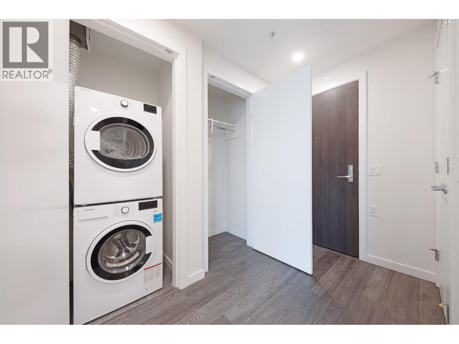 1407 5311 Goring Street, Burnaby, British Columbia V5B 0B5 - Photo 8 - R3069768