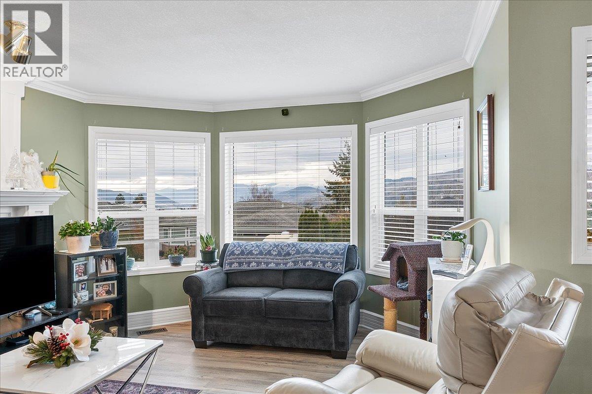 4205 Wellington Drive, Vernon, British Columbia  V1T 9H7 - Photo 9 - 10369269