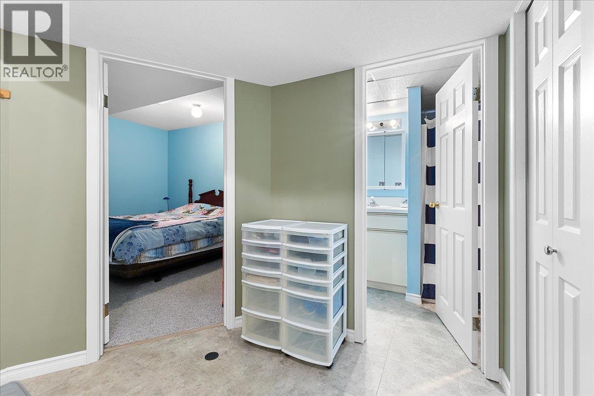 4205 Wellington Drive, Vernon, British Columbia  V1T 9H7 - Photo 23 - 10369269