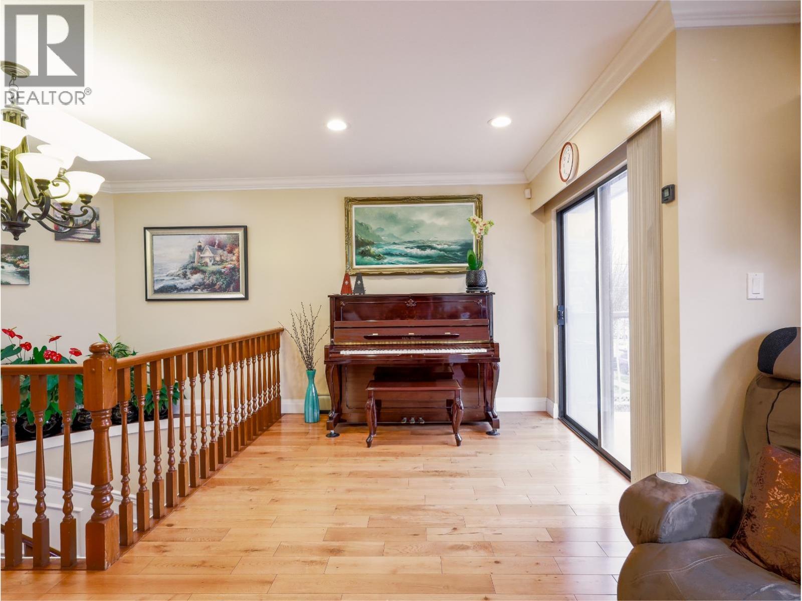 2038 E 40th Avenue, Vancouver, British Columbia  V5P 1J3 - Photo 7 - R3068623